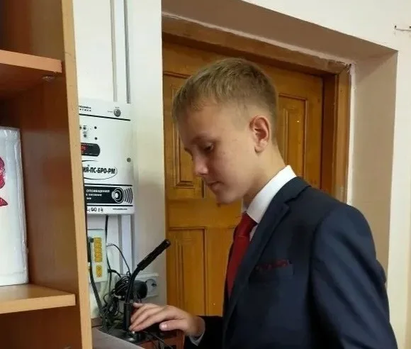 Внимание, внимание! Говорит школьное радио!